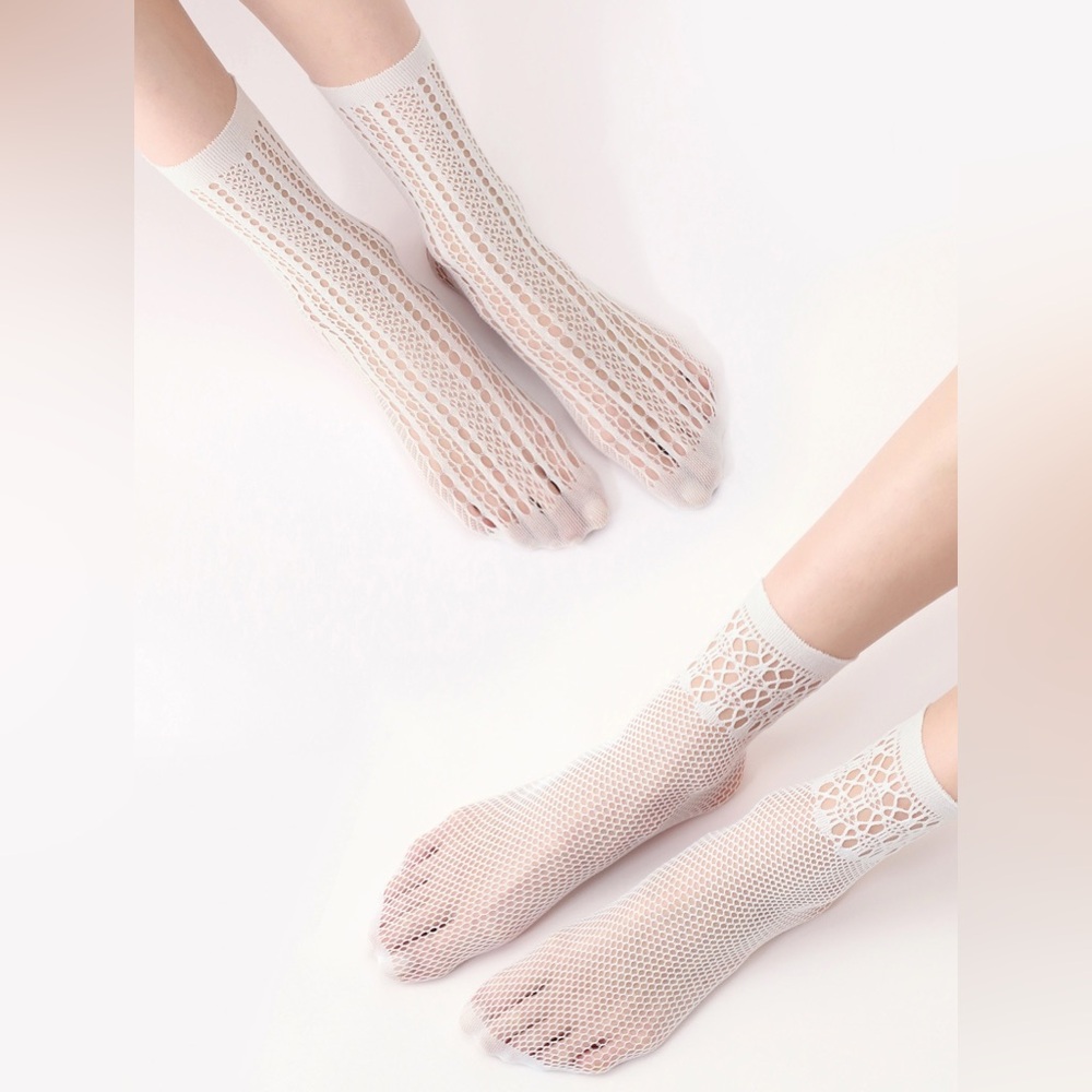 OROBLU 2 PAIR NET ANKLE SOCKS WHITE OS NWT